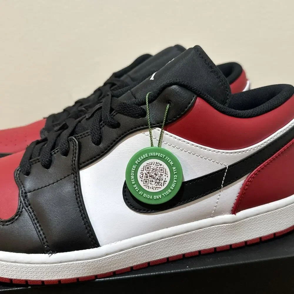 Nike Air Jordan 1 Low Bred Toe Size 15 Black Red Sneaker 553558-612 Chicago Bred